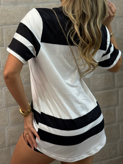CAMISETA OVERSIZE TIPO AMERICANO