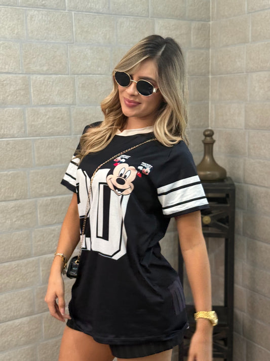 CAMISETA OVERSIZE TIPO AMERICANO