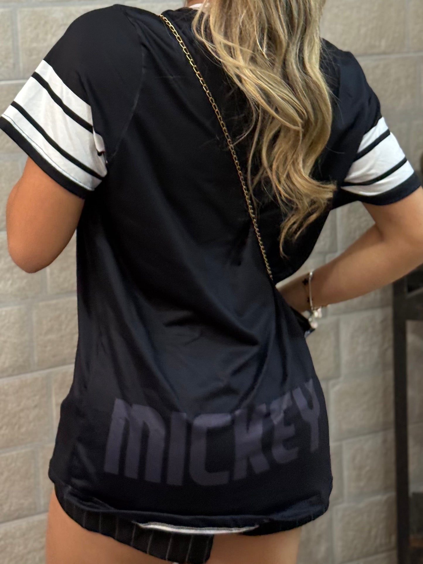 CAMISETA OVERSIZE TIPO AMERICANO