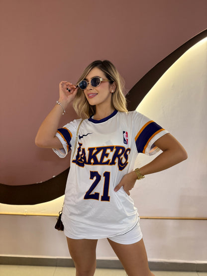 CAMISETA OVERSIZE TIPO AMERICANO