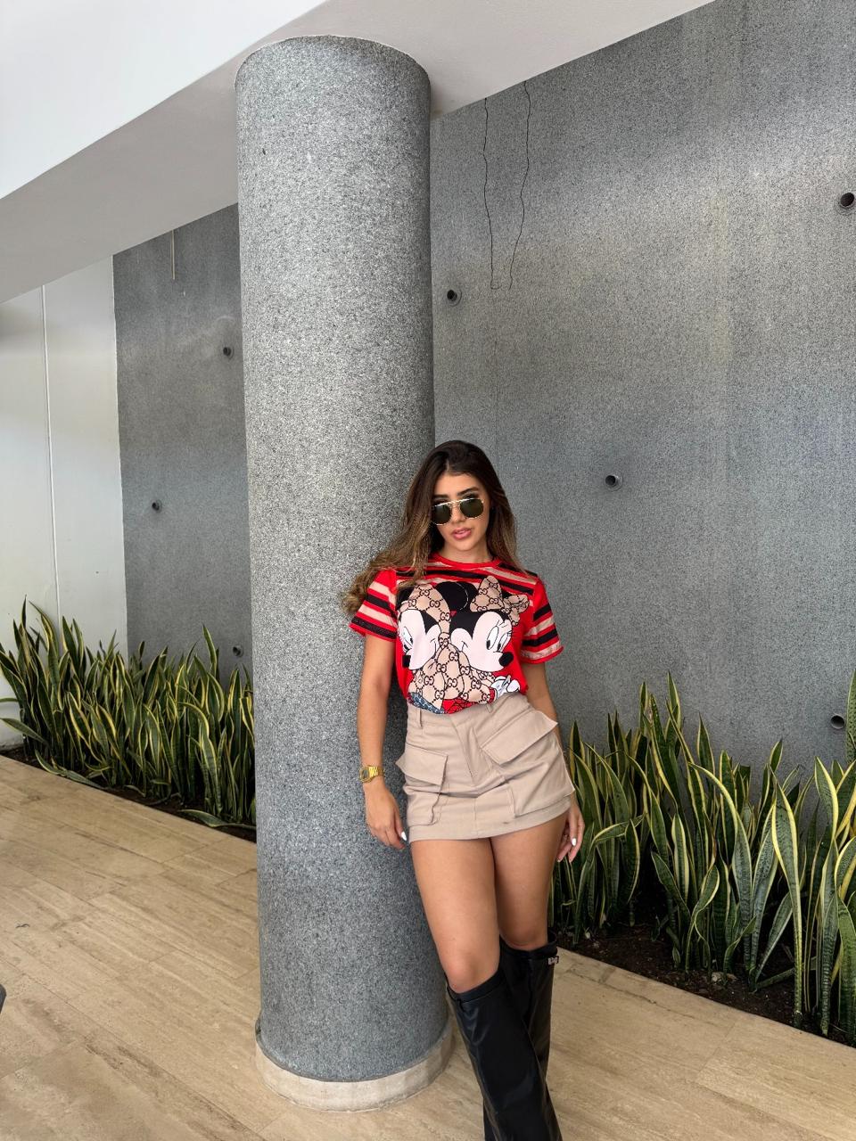 CAMISETA OVERSIZE ROJA DE MINNIE MOUSE